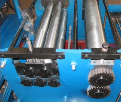 Rollo de la bandeja de Cabel de la máquina de la prensa de perforación de 125 toneladas que forma la transmisión de cadena de la máquina